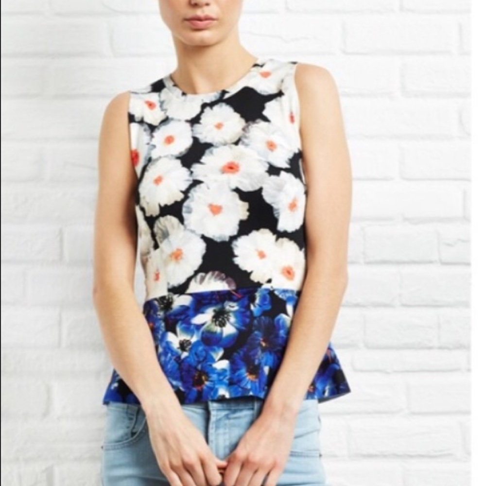 Floral Sleeveless Blouse